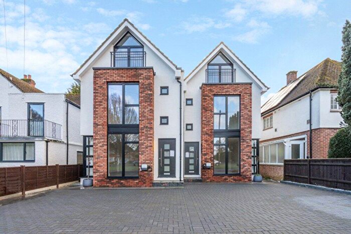 4 Bedroom Semi Detached House For Sale In Sunderland Avenue, Oxford, Oxfordshire, OX2