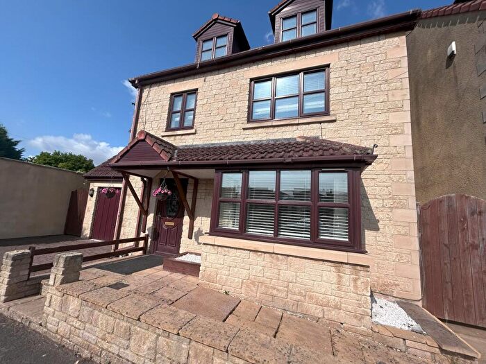 4 Bedroom End Of Terrace House To Rent In Alexandra Road, Coalpit Heath, Bristol, BS36