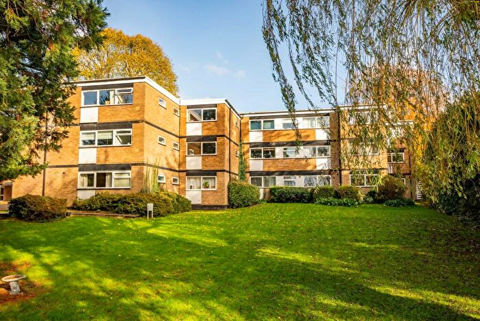 1 Bedroom Apartment To Rent In Milton Road, Harpenden, Hertfordshire, AL5