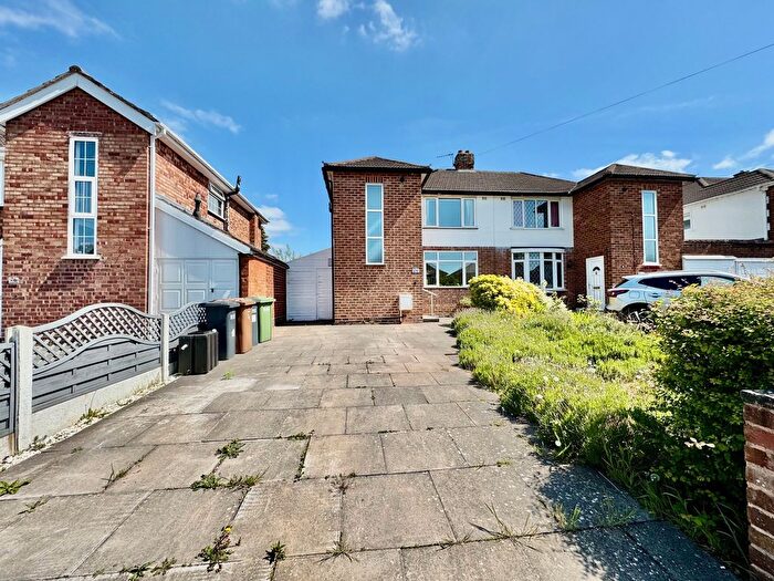 3 Bedroom Semi-Detached House To Rent In Kimberley Road, Olton, Solihull, B92