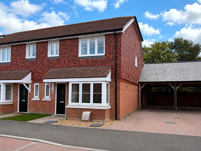 3 Bedroom Semi-Detached House For Sale In Honeysuckle Avenue, Hellingly, Hailsham, East Sussex, BN27
