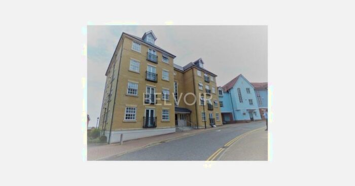3 Bedroom Flat To Rent In St. Mary's Field, Colchester, CO3