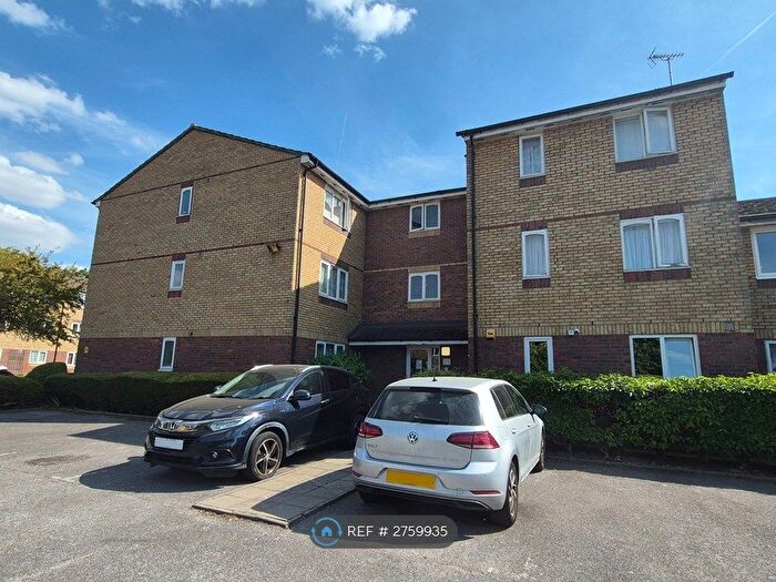 1 Bedroom Flat To Rent In Shortlands Close, Belvedere, DA17