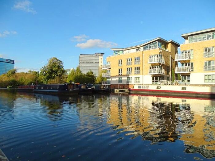 2 Bedroom Flat To Rent In Halyards Court, Durham Wharf Drive, Brentford, TW8
