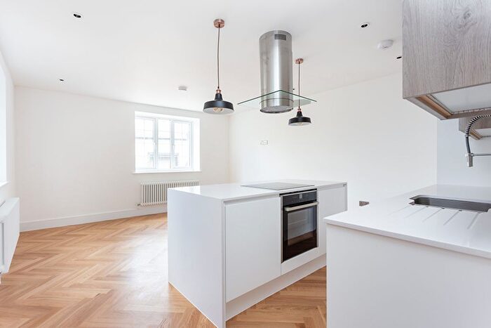 1 Bedroom Flat To Rent In Park Hill, London, SW4