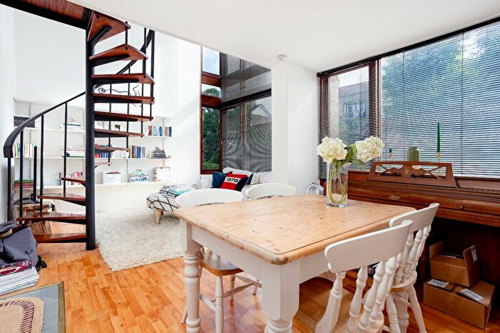 1 Bedroom Flat To Rent In Upper Park Road, Belsize Park, NW3