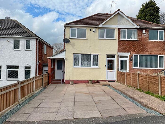2 Bedroom Semi Detached House For Sale In Lingfield Avenue, Great Barr, Birmingham, B44