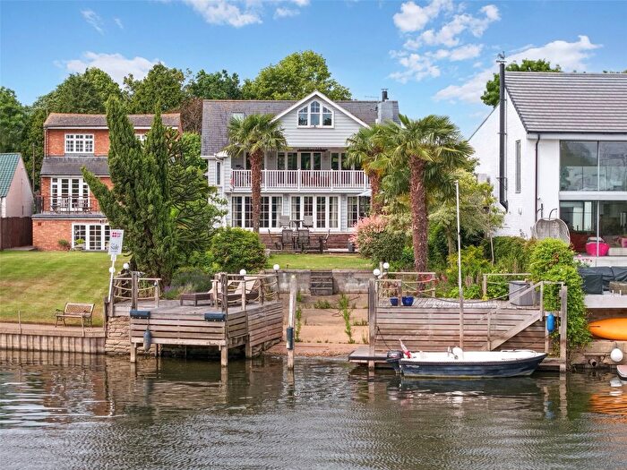 3 Bedroom Detached House For Sale In River Bank, Thames Ditton, Surrey, KT7