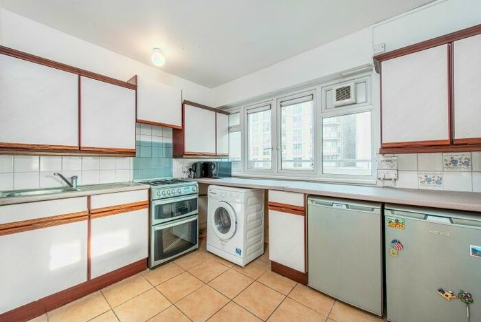 4 Bedroom Flat To Rent In Central Street, London, EC1V
