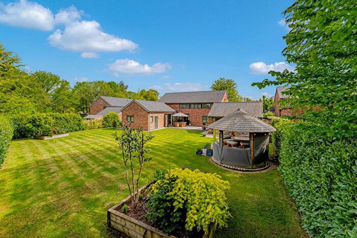 4 Bedroom Detached House For Sale In Bridge House Mews, Thelwall, WA4