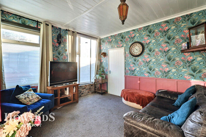 3 Bedroom Semi-Detached House For Sale In Oxford Road, Lowestoft, NR32