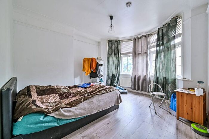 6 Bedroom Property To Rent In Belmont Hill, Lewisham, London, SE13