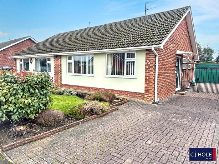 2 Bedroom Bungalow For Sale In Laynes Road, Hucclecote, Gloucester, GL3