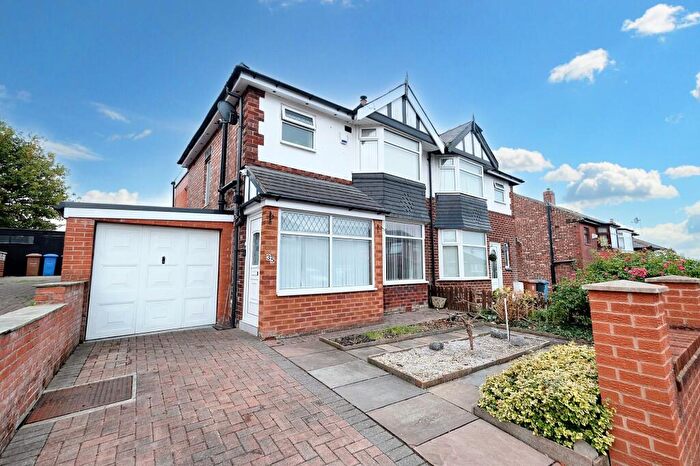 3 Bedroom Semi Detached House For Sale In Burnside Avenue, Salford, M6