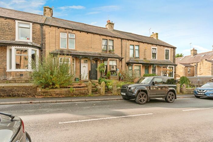 3 Bedroom Terraced House For Sale In School Lane, Earby, Barnoldswick, Lancashire, BB18