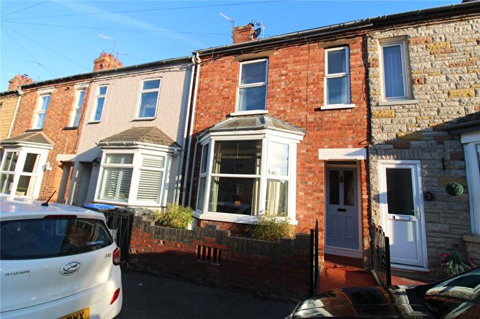 4 Bedroom Terraced House For Sale In Percy Road, Woodford Halse, Northamptonshire, NN11