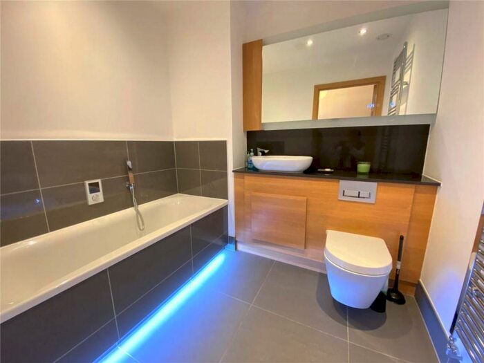 2 Bedroom Apartment To Rent In Mill Pond Road, Dartford, DA1