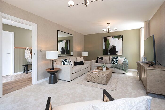 3 Bedroom Detached House For Sale In Alderhurst, Englefield Green, Egham, TW20