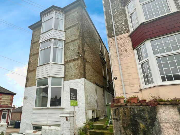 2 Bedroom Maisonette To Rent In North Street Ventnor, PO38