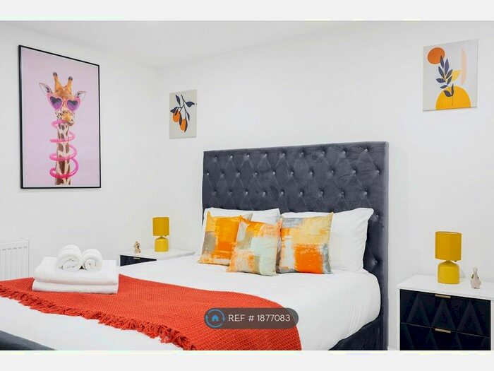 2 Bedroom Flat To Rent In Fairchild Place, London, EC2A