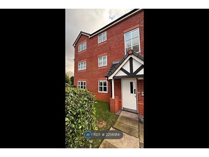2 Bedroom Flat To Rent In Woodcock Drive, Platt Bridge, Wigan, WN2