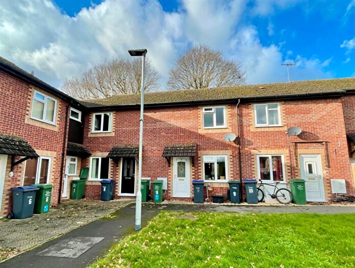 2 Bedroom Terraced House To Rent In Hewlett Close, Chippenham, SN15