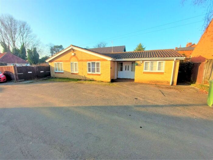 4 Bedroom House Of Multiple Occupation To Rent In Northampton Road, Market Harborough, Leicestershire, LE16