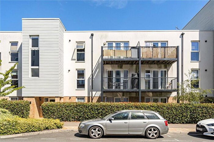 2 Bedroom Apartment For Sale In Hawker Drive, Addlestone, Surrey, KT15