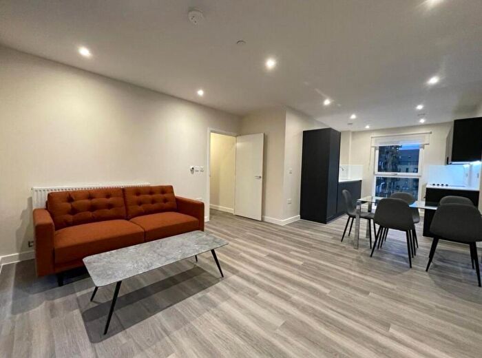 3 Bedroom Apartment To Rent In Gadwall House, Vanguard Way, London, E17