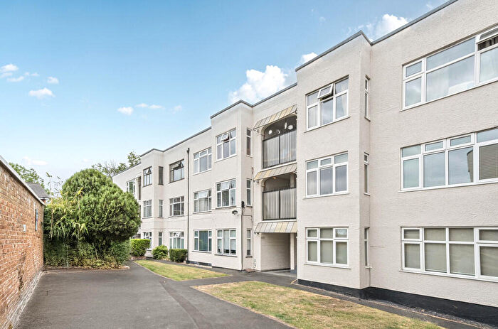 2 Bedroom Flat For Sale In Colston Court, West Street, Carshalton, SM5