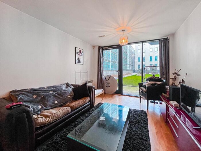 2 Bedroom Flat To Rent In Lovell House, Skinner Lane, Leeds, LS7