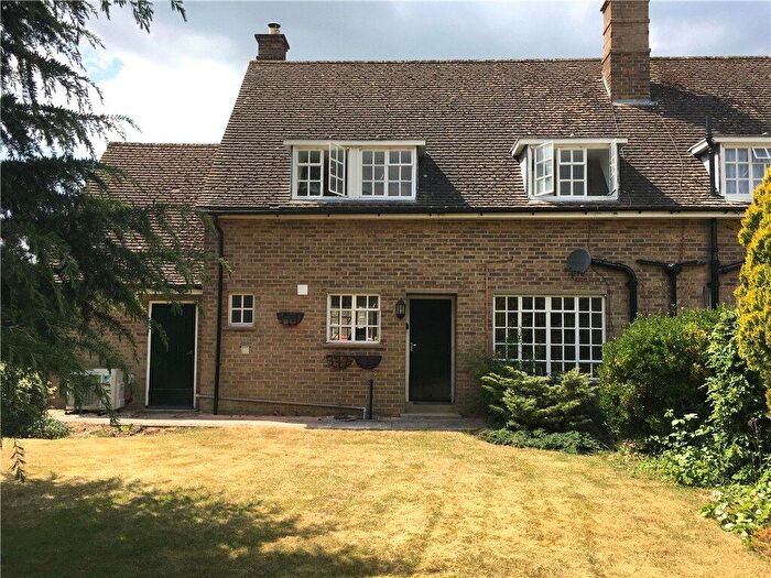 3 Bedroom Semi-Detached House To Rent In Overend, Elton, PE8