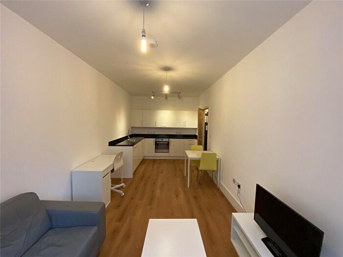 1 Bedroom Flat To Rent In Town Hall, Bexley Square, Salford, Manchester, M3