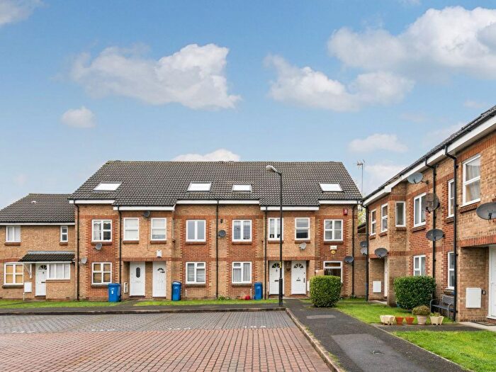 1 Bedroom Flat To Rent In Burnham Close, Bermondsey, SE1