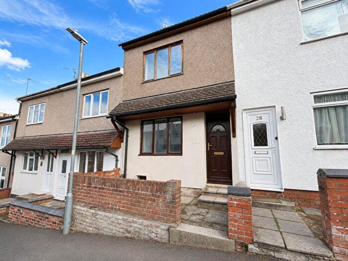 2 Bedroom Terraced House For Sale In Newhall Street, Swindon, SN1