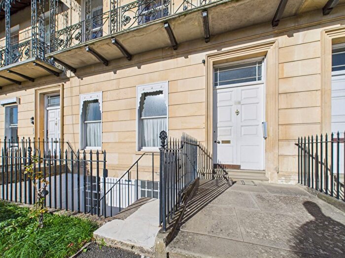 2 Bedroom Flat To Rent In Suffolk Square, Cheltenham, GL50