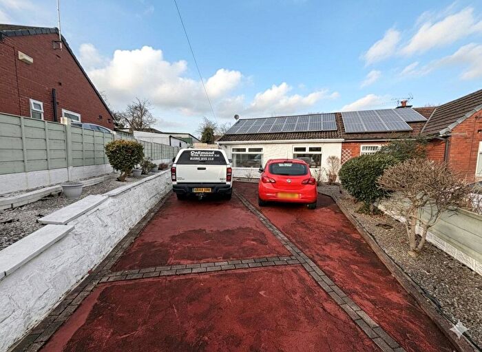 3 Bedroom Bungalow For Sale In Hill Cot Road, Bolton, Greater Manchester, BL1