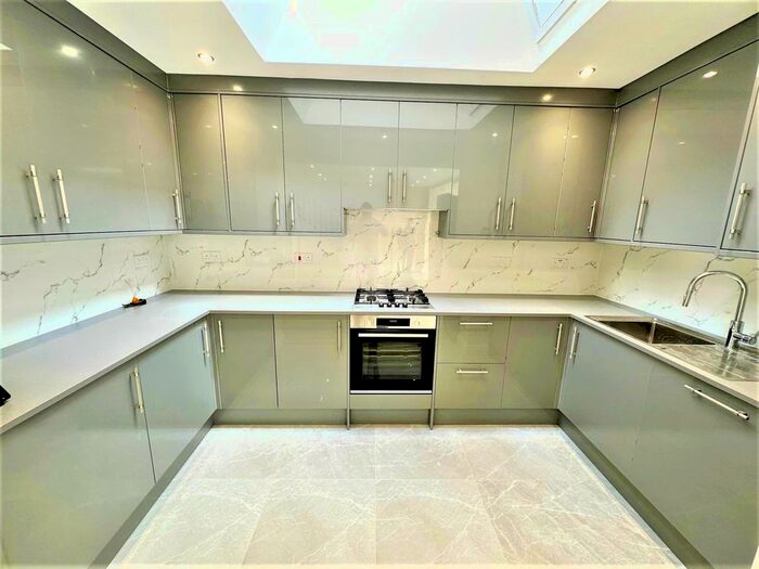 4 Bedroom Semi-Detached House To Rent In Effort Street, Tooting Broadway, London, SW17