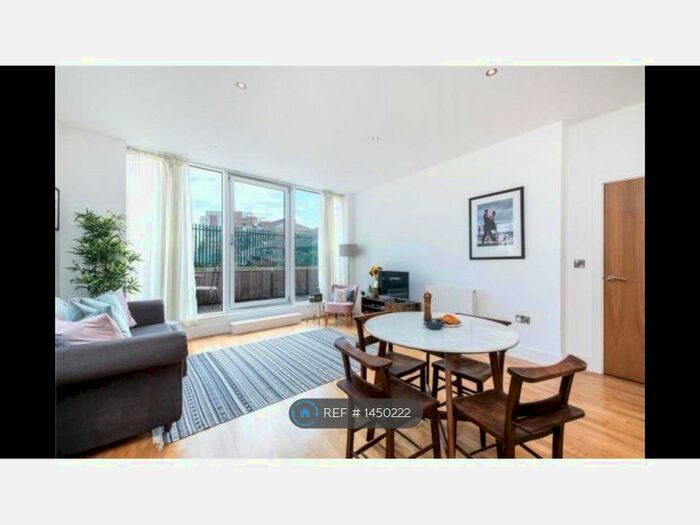 2 Bedroom Flat To Rent In Merryweather Place, London, SE10