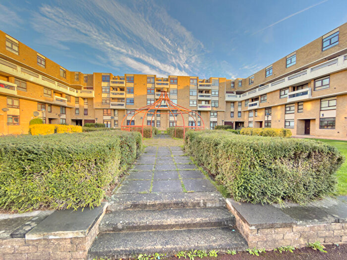 1 Bedroom Apartment For Sale In Collingwood Court, Washington, Tyne And Wear, NE37