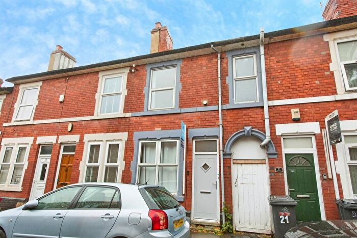 3 Bedroom Terraced House For Sale In Drewry Lane, Derby, DE22