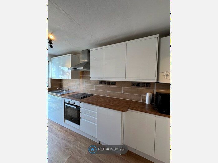 2 Bedroom Maisonette To Rent In Malvern Road, Enfield Lock, EN3