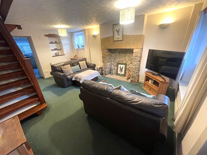 2 Bedroom Cottage For Sale In Rose Lane, Crewkerne - No Chain, TA18