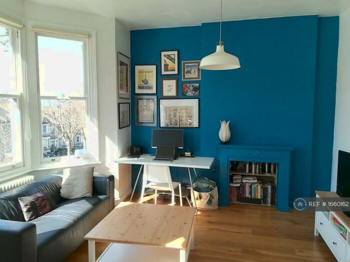 2 Bedroom Flat To Rent In Jerningham Road, London, SE14