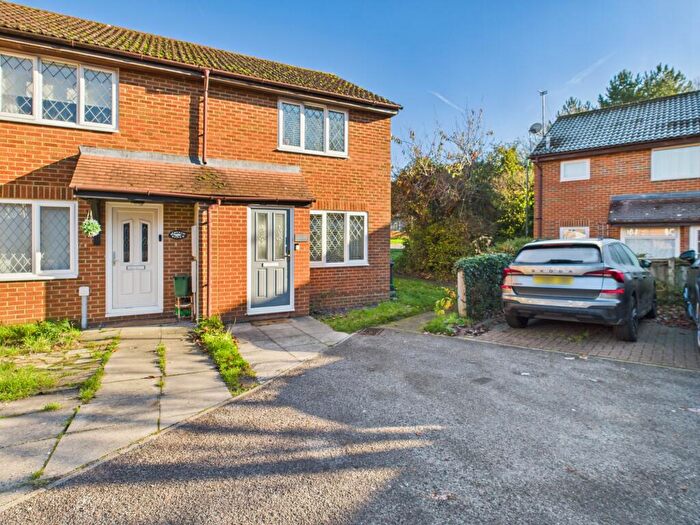 2 Bedroom Terraced House For Sale In Cropmark Way, Basingstoke, RG22