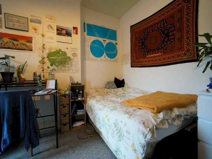 5 Bedroom House To Rent In Orme Road, Bangor, LL57