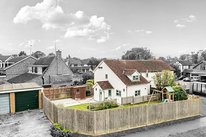 3 Bedroom Semi-Detached House For Sale In Bury Road, Shillington, Hitchin, SG5