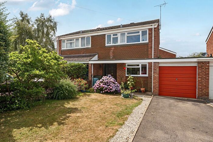 3 Bedroom Semi-Detached House For Sale In Kennedy Drive, Pangbourne, Reading, Berkshire, RG8