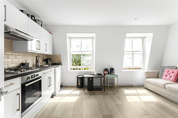 1 Bedroom Flat To Rent In Windmill Street, London, W1T