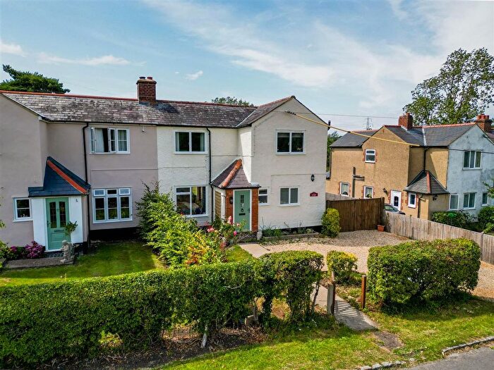 4 Bedroom Semi-Detached House For Sale In Honeyburge, Boarstall, HP18